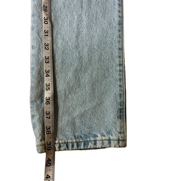 Levi's 501 150 Women's High Rise Fitted Straight Leg Distressed Jeans w/ Stain - Picture 9 of 11